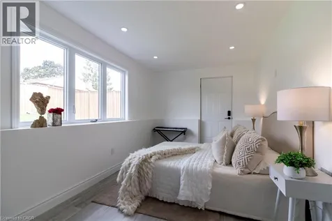 304 Greenfield Avenue Kitchener ON N2C 1E1