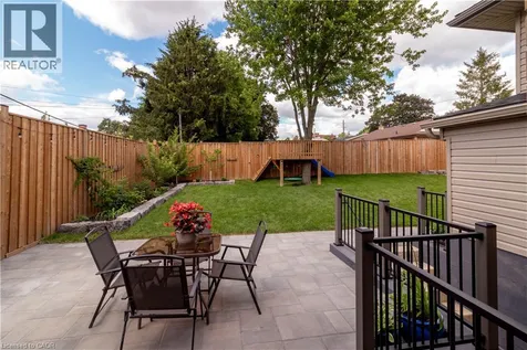 304 Greenfield Avenue Kitchener ON N2C 1E1