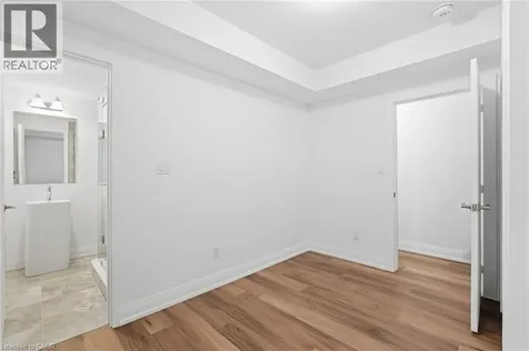 4876 Simcoe Street Niagara Falls ON L2E 1V9