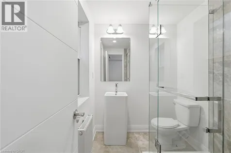 4876 Simcoe Street Niagara Falls ON L2E 1V9