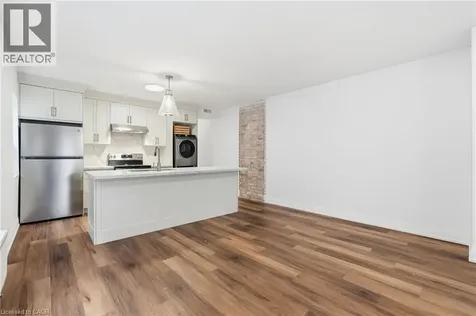 4876 Simcoe Street Niagara Falls ON L2E 1V9