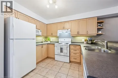535 Windflower Crescent Kitchener ON N2E 4L7