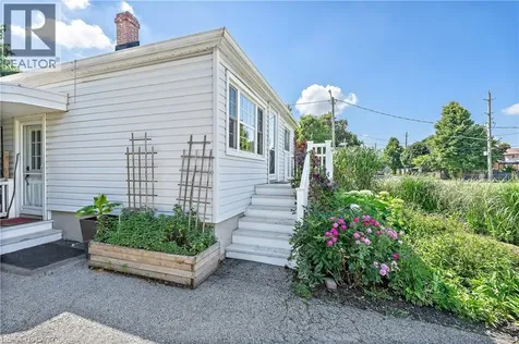 196 Main Street North Acton ON L7G 3E9