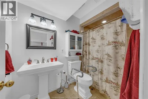429 Mclellan Avenue Amherstburg ON N9V 4C8