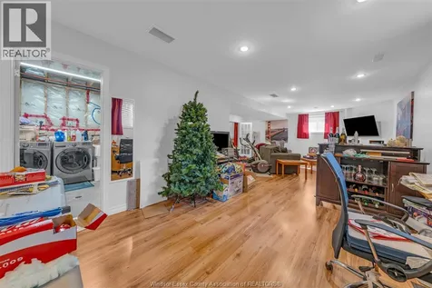 429 Mclellan Avenue Amherstburg ON N9V 4C8