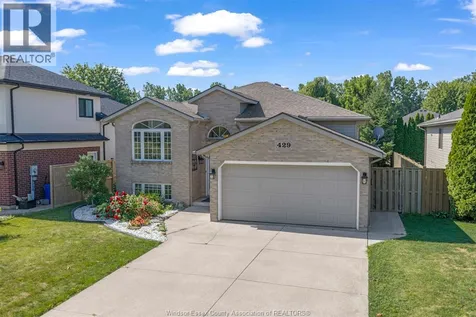 429 Mclellan Avenue Amherstburg ON N9V 4C8
