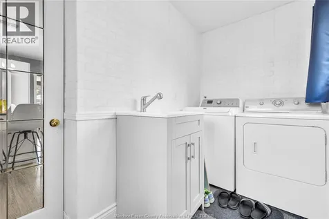 1548 Aubin Road Windsor ON N8Y 4G2