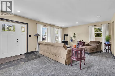 458 County Rd 34 West Kingsville ON N8M 2X5
