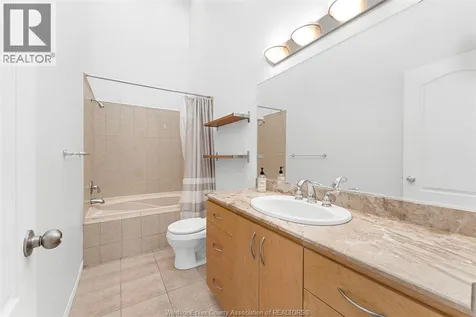 435 Sandpoint Windsor ON N8P 1S3