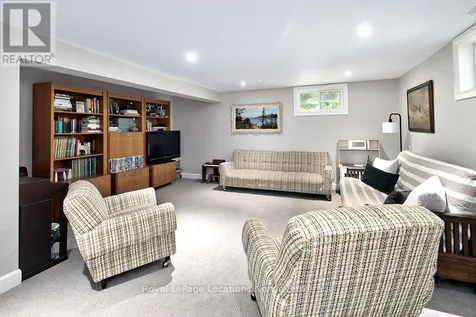 194 Montgomery Street Meaford ON N4L 1C4