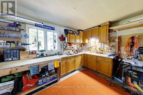 194 Montgomery Street Meaford ON N4L 1C4