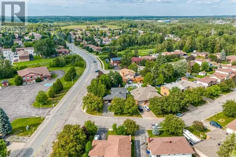 1902 Overbrook Crescent Sudbury ON P3A 5H6