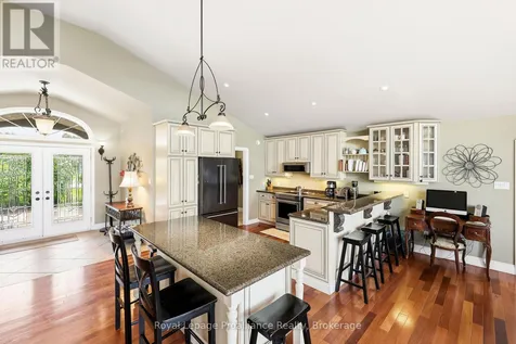 1674 Morris Avenue Selwyn ON K0L 1T0