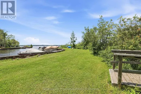 1674 Morris Avenue Selwyn ON K0L 1T0