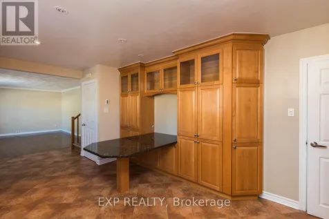 28 Appleford Street Ottawa ON K1J 6T9