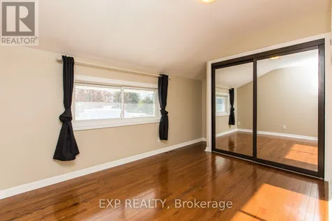 28 Appleford Street Ottawa ON K1J 6T9