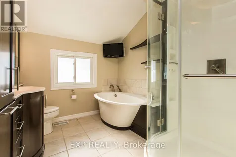 28 Appleford Street Ottawa ON K1J 6T9