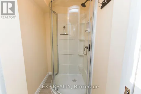 28 Appleford Street Ottawa ON K1J 6T9