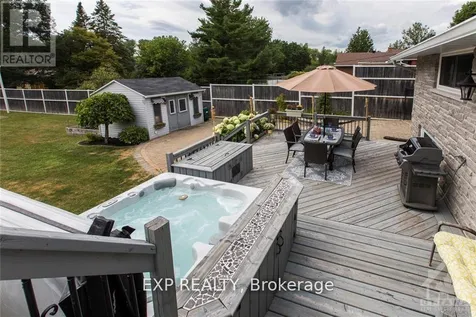 28 Appleford Street Ottawa ON K1J 6T9
