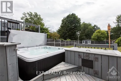28 Appleford Street Ottawa ON K1J 6T9