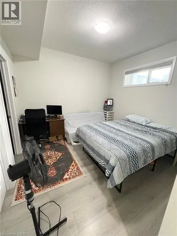 25 Isherwood Avenue Cambridge ON N1R 0E2