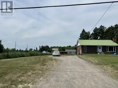 983 Carpin Beach Road Sault Ste. Marie ON P6A 5K8