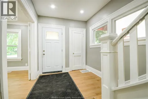 1484 Victoria Avenue Windsor ON N8X 1P3