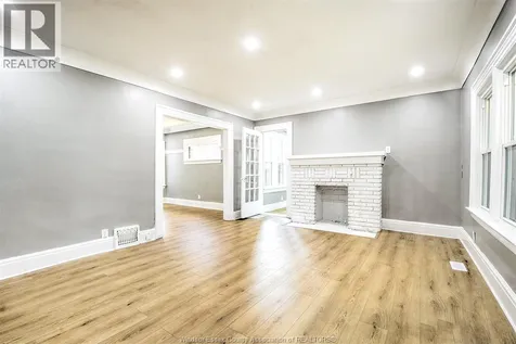 1484 Victoria Avenue Windsor ON N8X 1P3