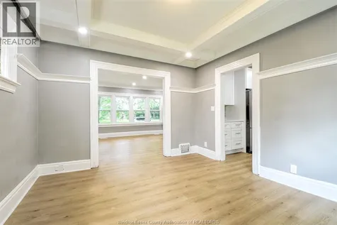 1484 Victoria Avenue Windsor ON N8X 1P3