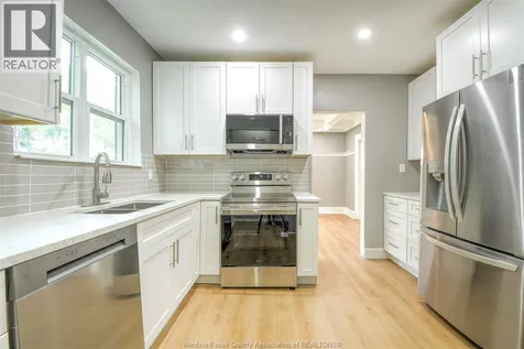 1484 Victoria Avenue Windsor ON N8X 1P3