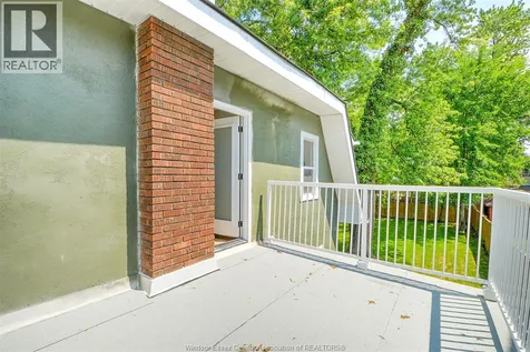 1484 Victoria Avenue Windsor ON N8X 1P3