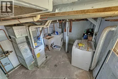 185 Thames Street Chatham ON N7L 2Z3