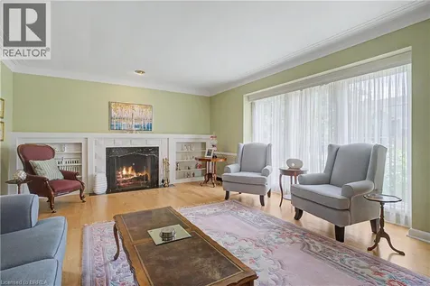 19 Springfield Drive Brantford ON N3R 1N1