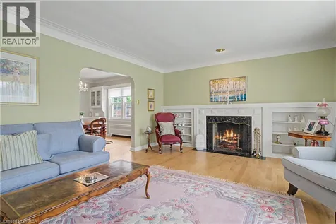 19 Springfield Drive Brantford ON N3R 1N1