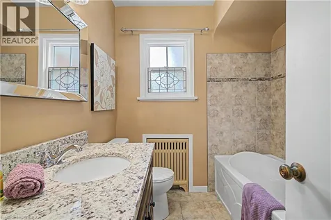 19 Springfield Drive Brantford ON N3R 1N1