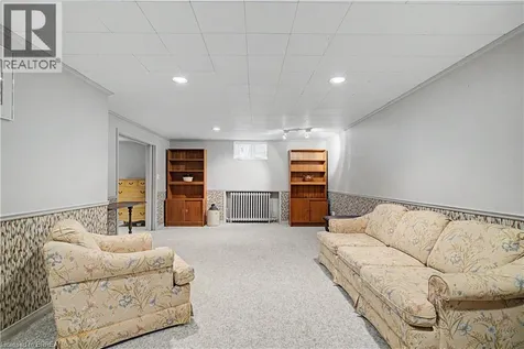 19 Springfield Drive Brantford ON N3R 1N1
