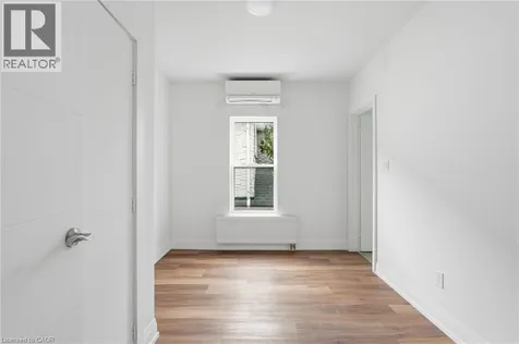 4876 Simcoe Street Niagara Falls ON L2E 1V9