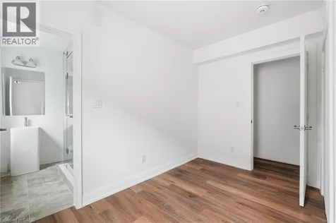 4876 Simcoe Street Niagara Falls ON L2E 1V9