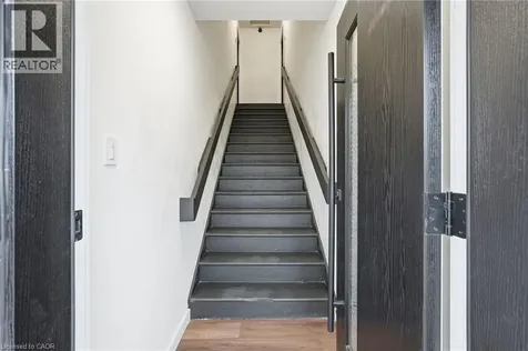 4876 Simcoe Street Niagara Falls ON L2E 1V9