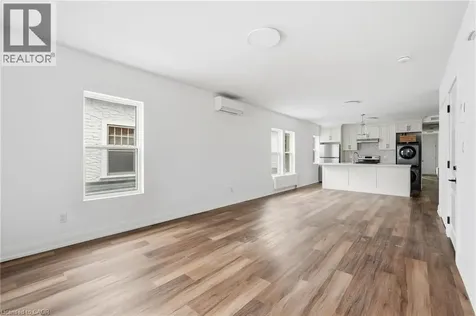 4876 Simcoe Street Niagara Falls ON L2E 1V9