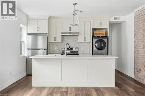 4876 Simcoe Street Niagara Falls ON L2E 1V9