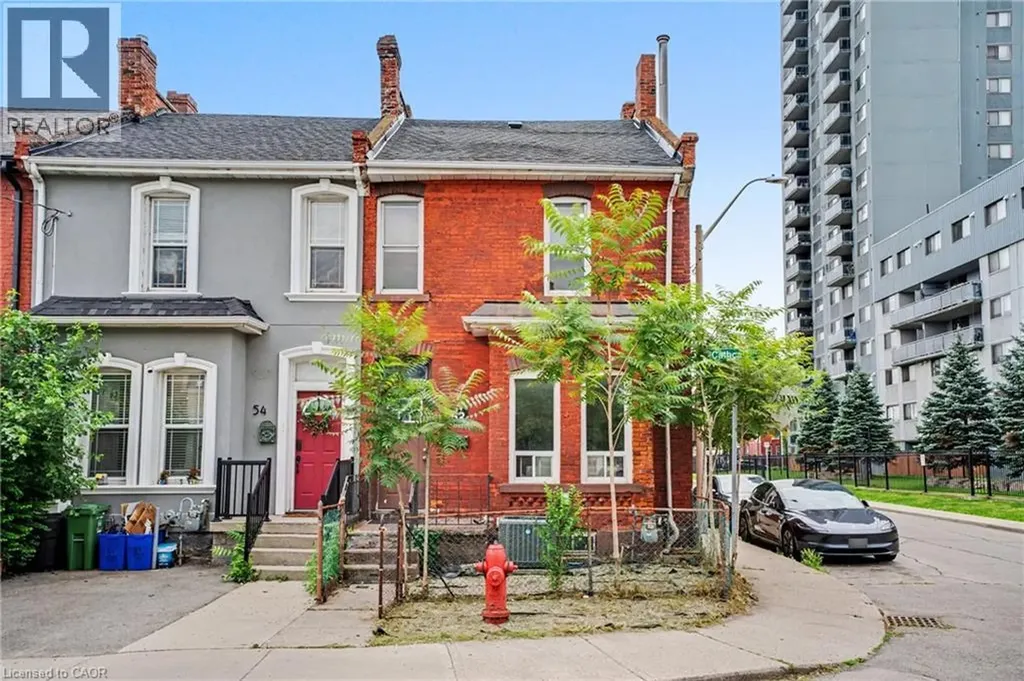 52 Cathcart Street Hamilton ON L8R 1M5