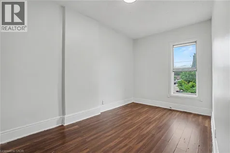 52 Cathcart Street Hamilton ON L8R 1M5