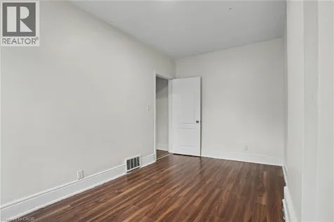 52 Cathcart Street Hamilton ON L8R 1M5