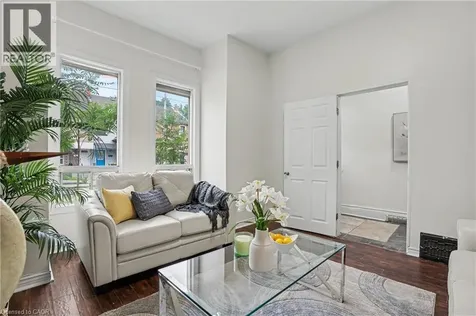 52 Cathcart Street Hamilton ON L8R 1M5