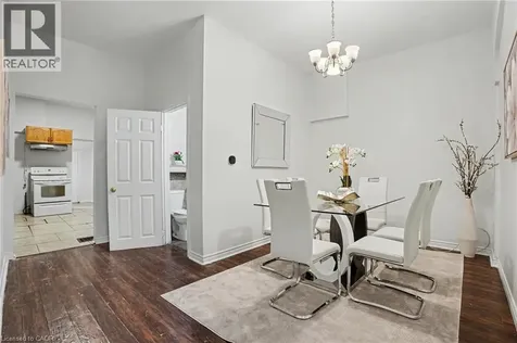 52 Cathcart Street Hamilton ON L8R 1M5