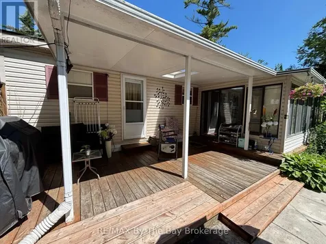 85 Theme Park Drive Wasaga Beach ON L9Z 1X7
