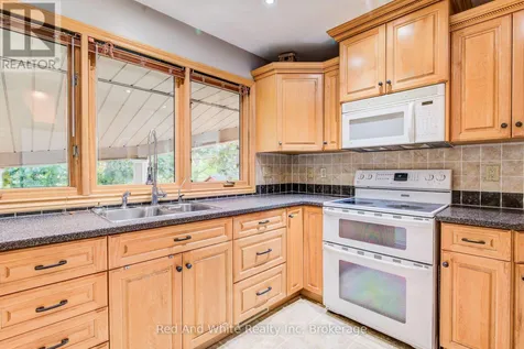 192 Warren Road Kitchener ON N2M 4T7
