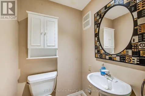 192 Warren Road Kitchener ON N2M 4T7