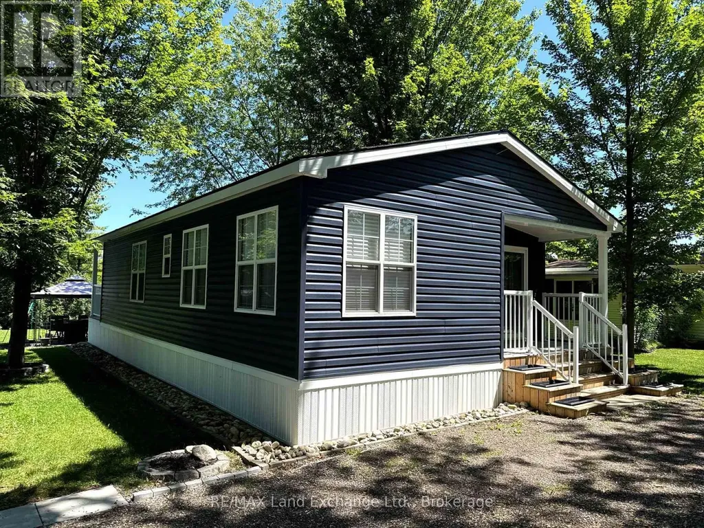 13 Southline Avenue Huron-kinloss ON N2Z 2X5